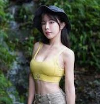 人妻的诱惑-探寻人妻的微妙诱惑，爱与生活的交织画卷